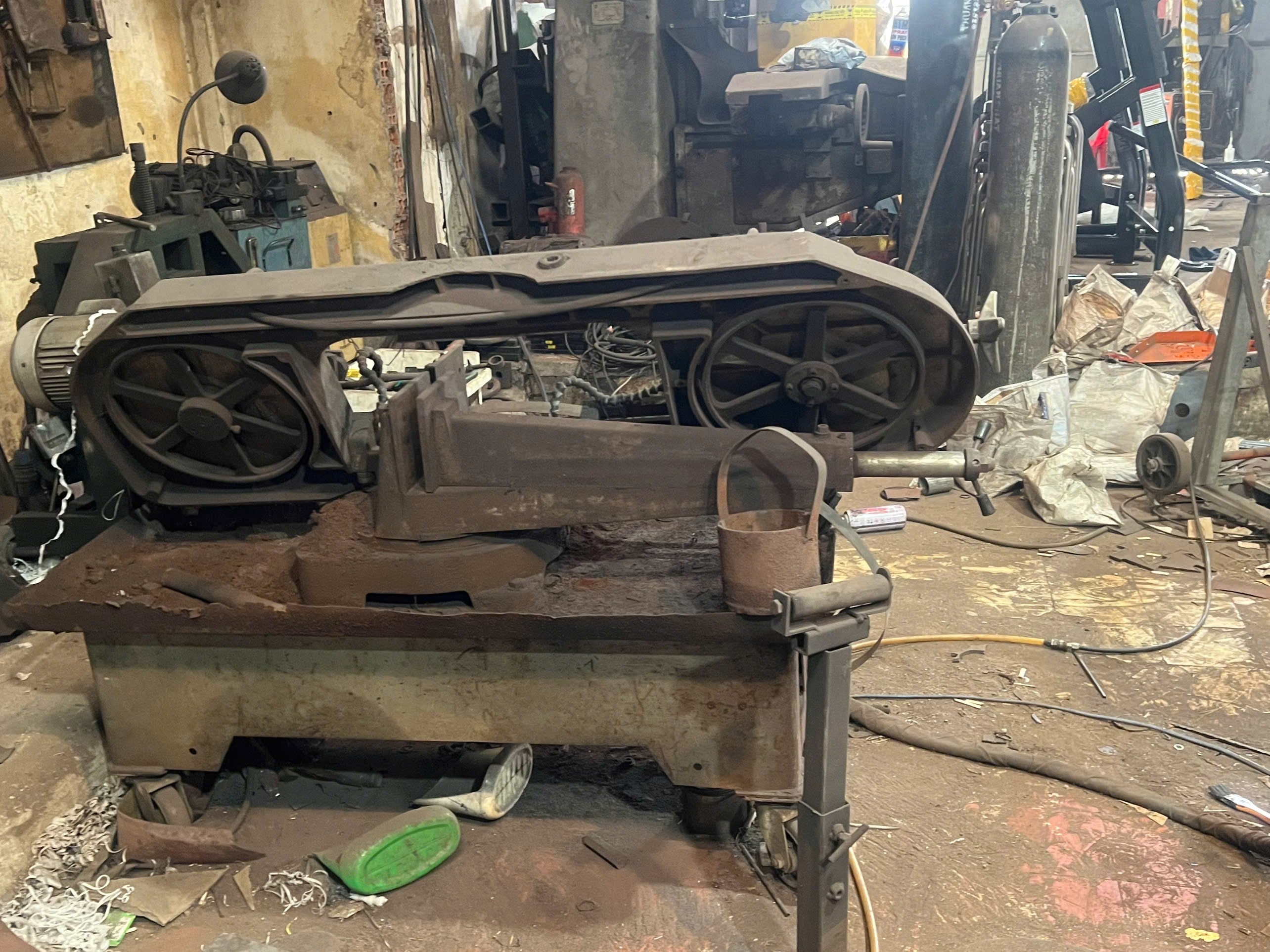 Horizontal Band Saw